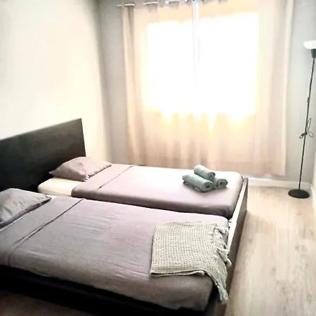 Sunny דירה *